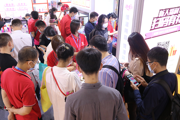 性趣不減!第22屆廣州性文化節完美閉幕(圖7) 性趣不減!第22屆廣州性文化節完美閉幕(圖7)